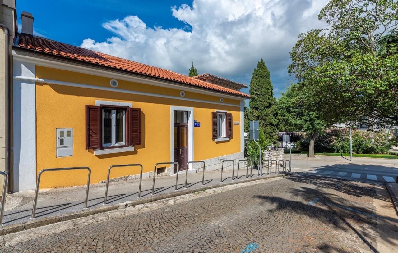 Apartment Lazzarich With Terrace Poreč Exterior foto